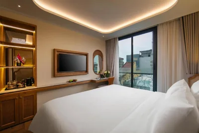 Deluxe tweepersoonskamer met 1 of 2 bedden en uitzicht op de stad — Proverb Hotel Hanoi